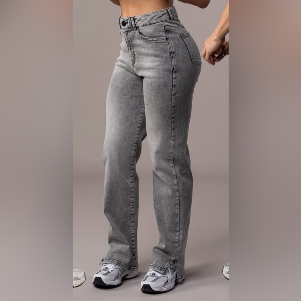 FITJEANS Women's Straight Leg High Waisted Jeans Size XXS Sold Out Online